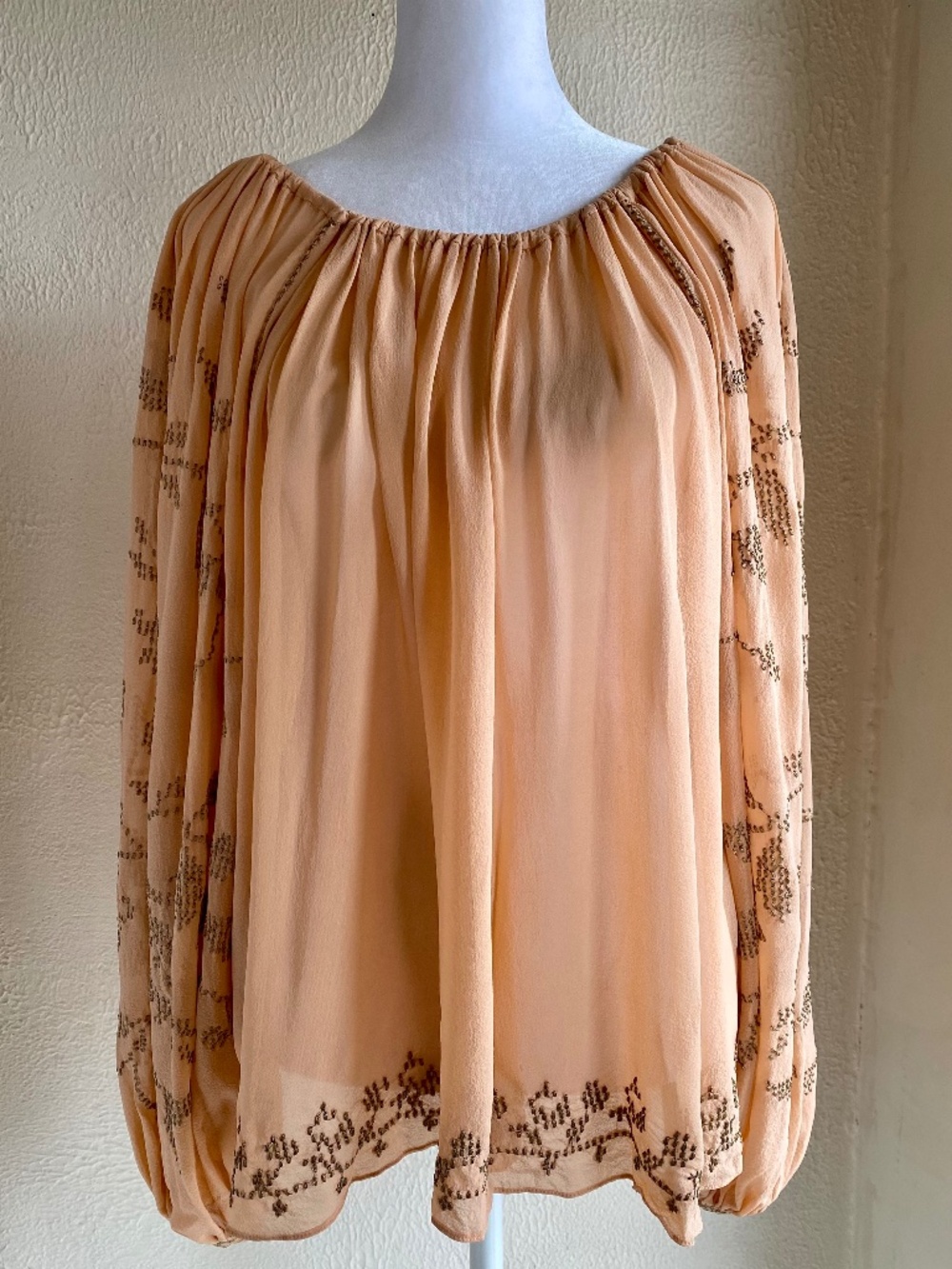 Ulla Johnson apricot silk chiffon top w/ gold embroidery accents Size 6